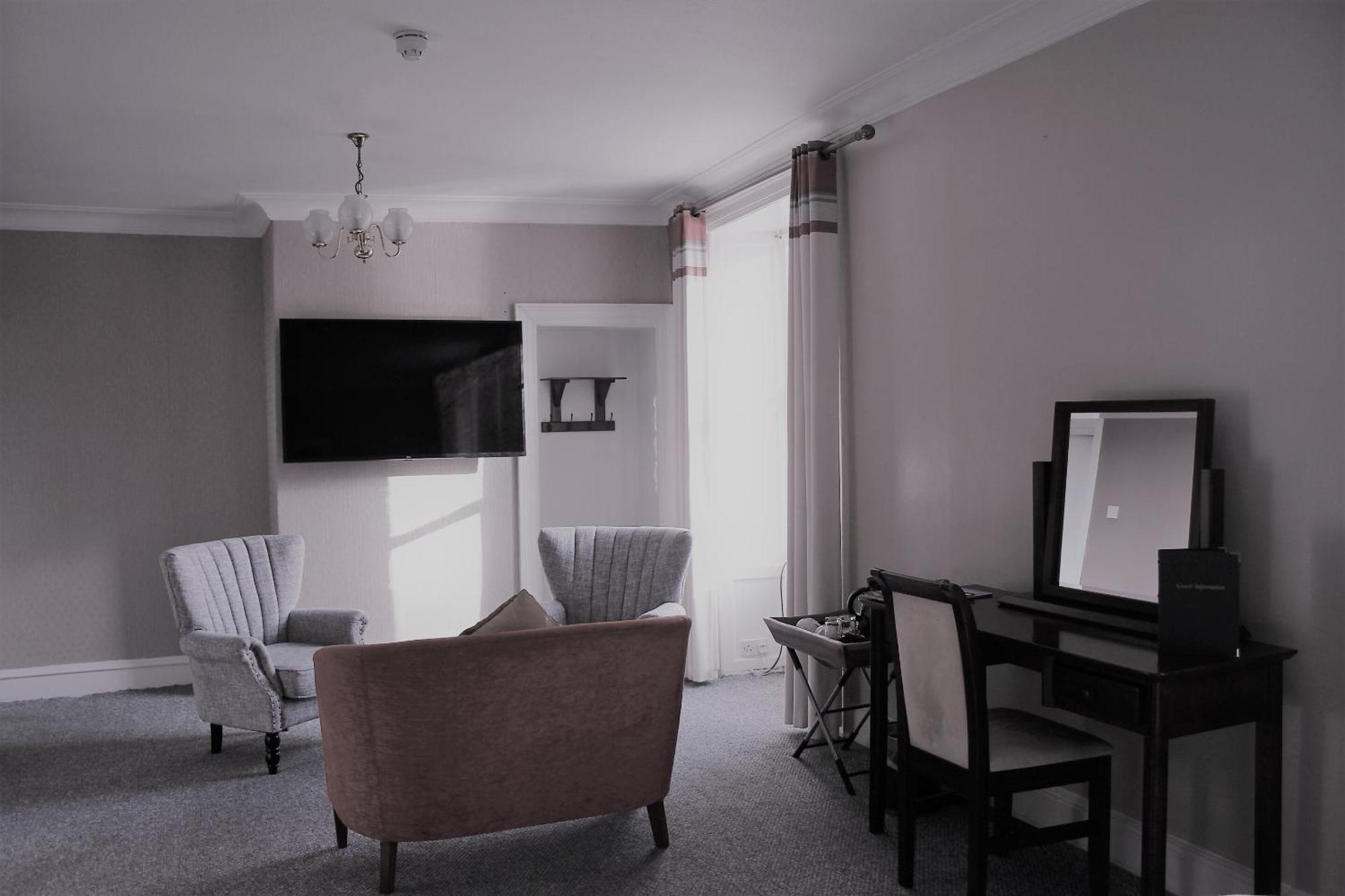 The Kirkcudbright Bay Hotel Buitenkant foto